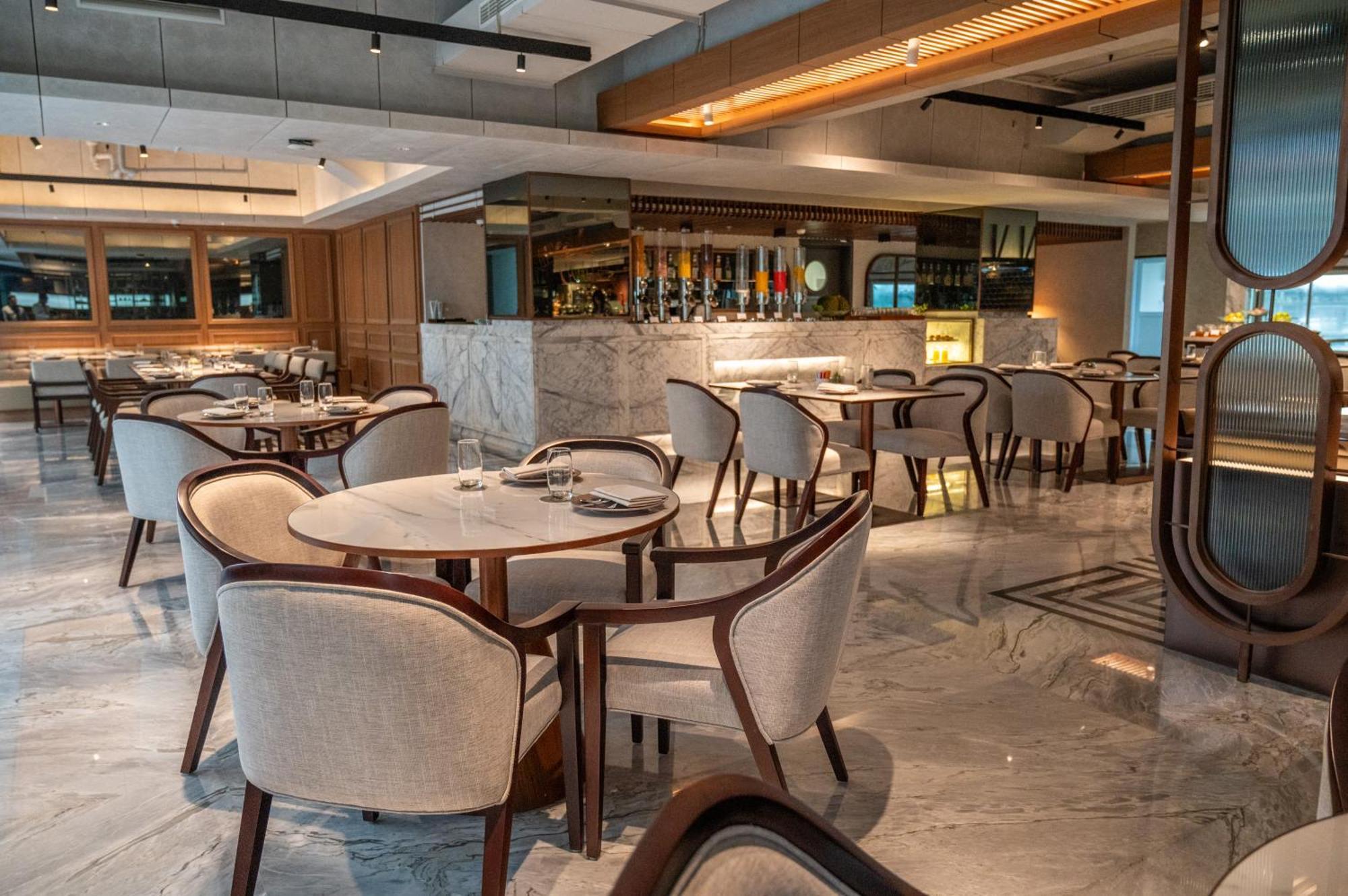 Moevenpick Hotel Jakarta City Centre Eksteriør billede