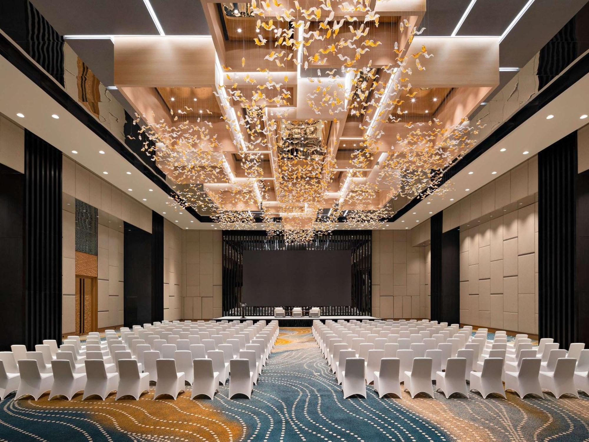 Moevenpick Hotel Jakarta City Centre Eksteriør billede