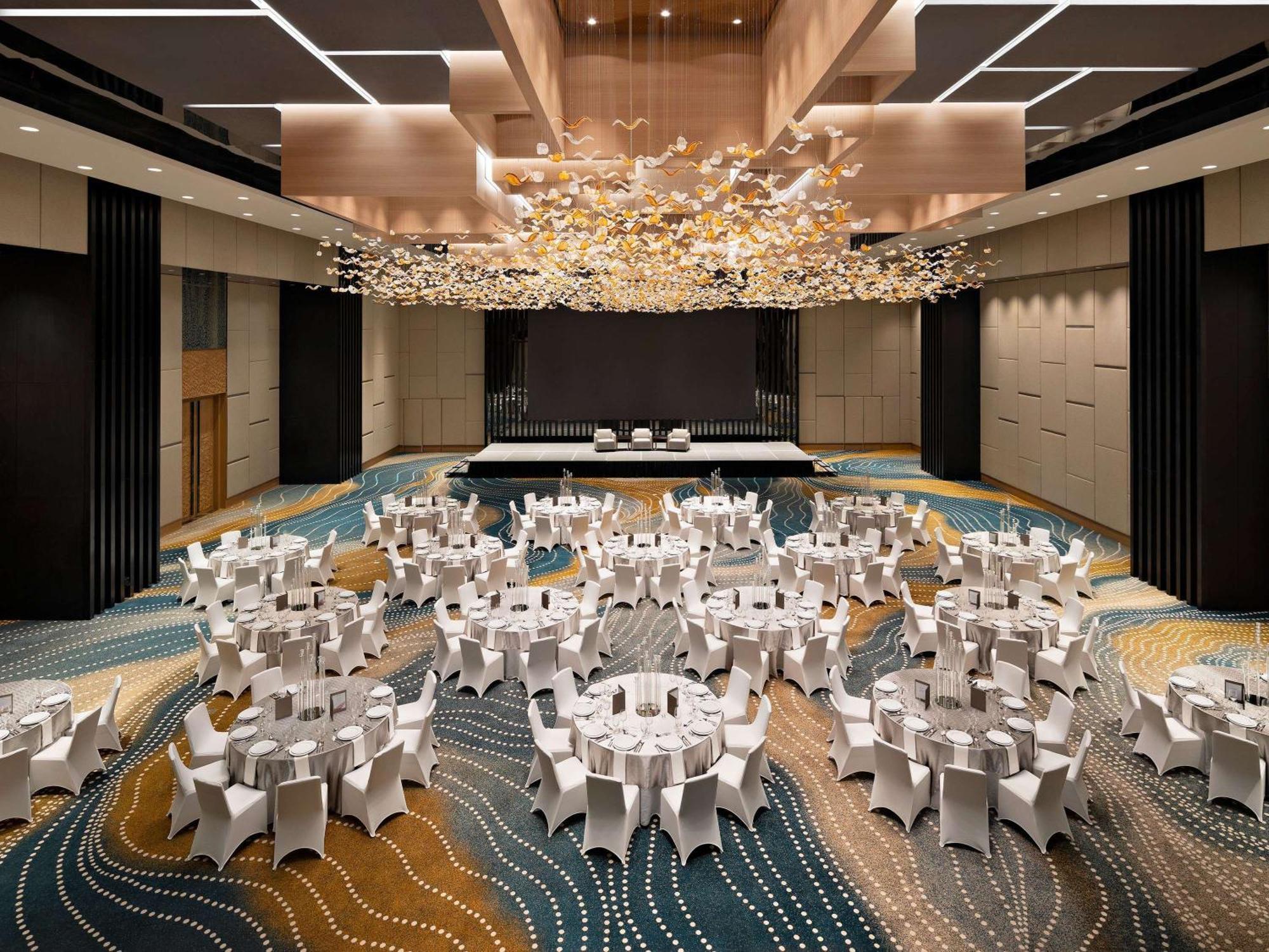 Moevenpick Hotel Jakarta City Centre Eksteriør billede